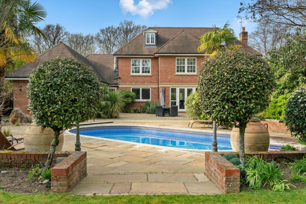 House in Kingston upon Thames - View 3
