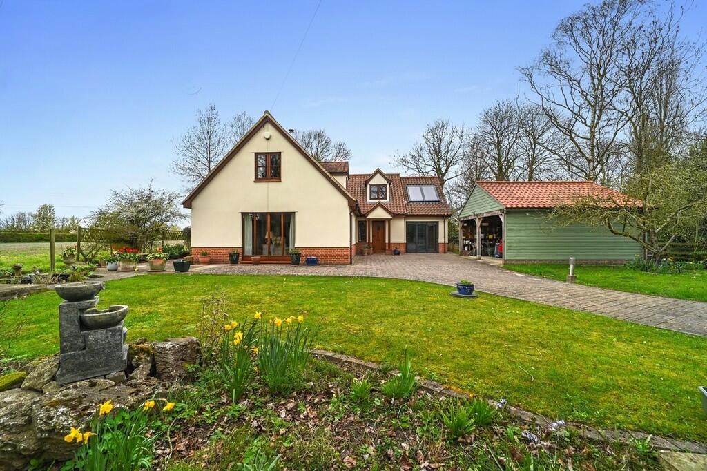 Main image of property: Yaxley, Eye