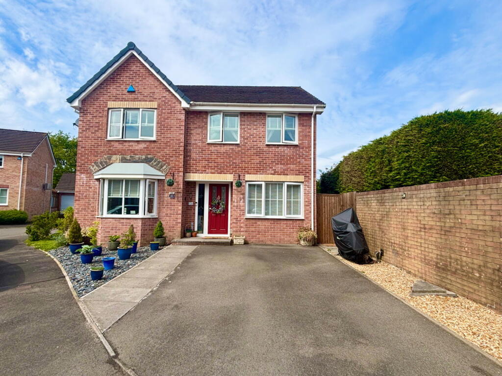 Main image of property: Llys Llwyfen, Swansea Vale, Swansea, SA7 0NF