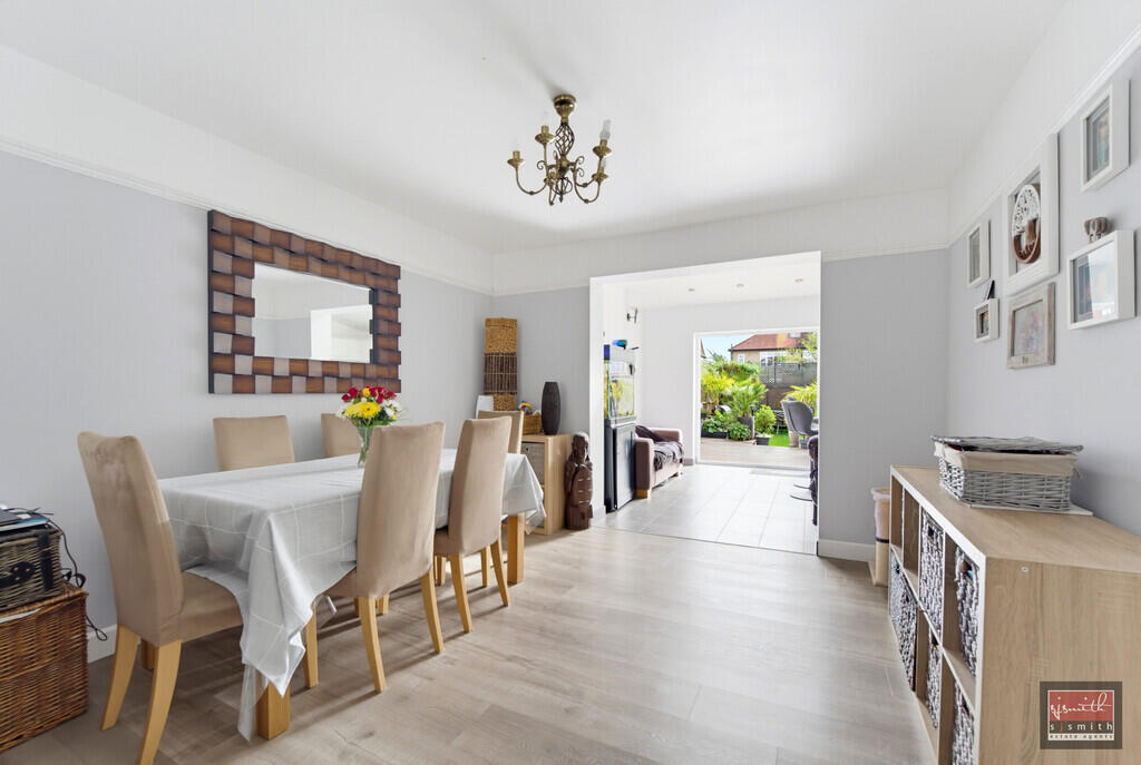 House in Spelthorne, Surrey - More