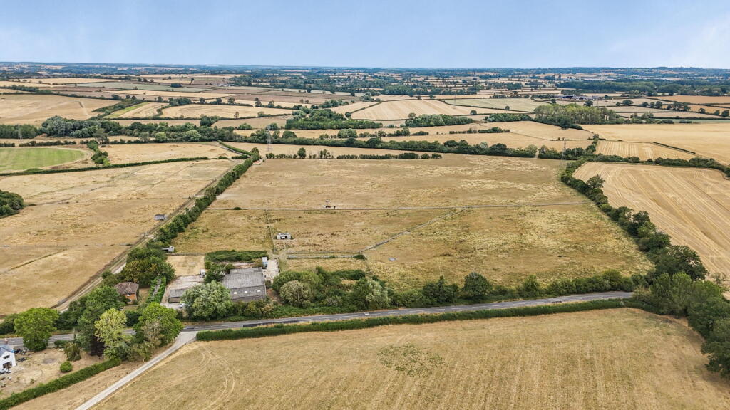 House in Milton Keynes - View 3