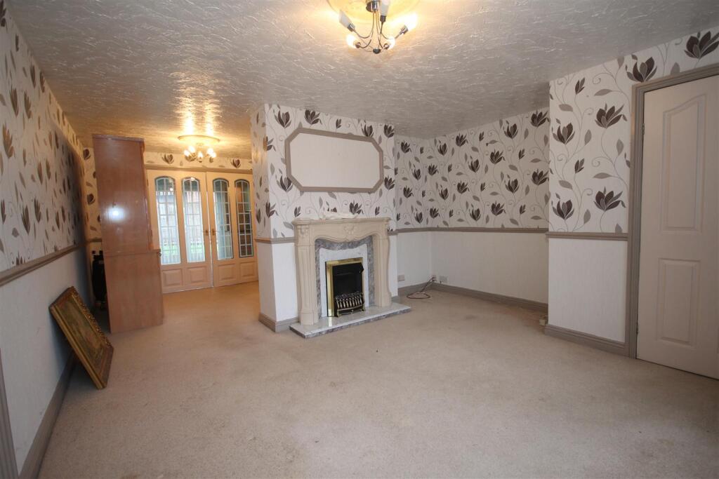 Towton Drive, Castleford photo 3
