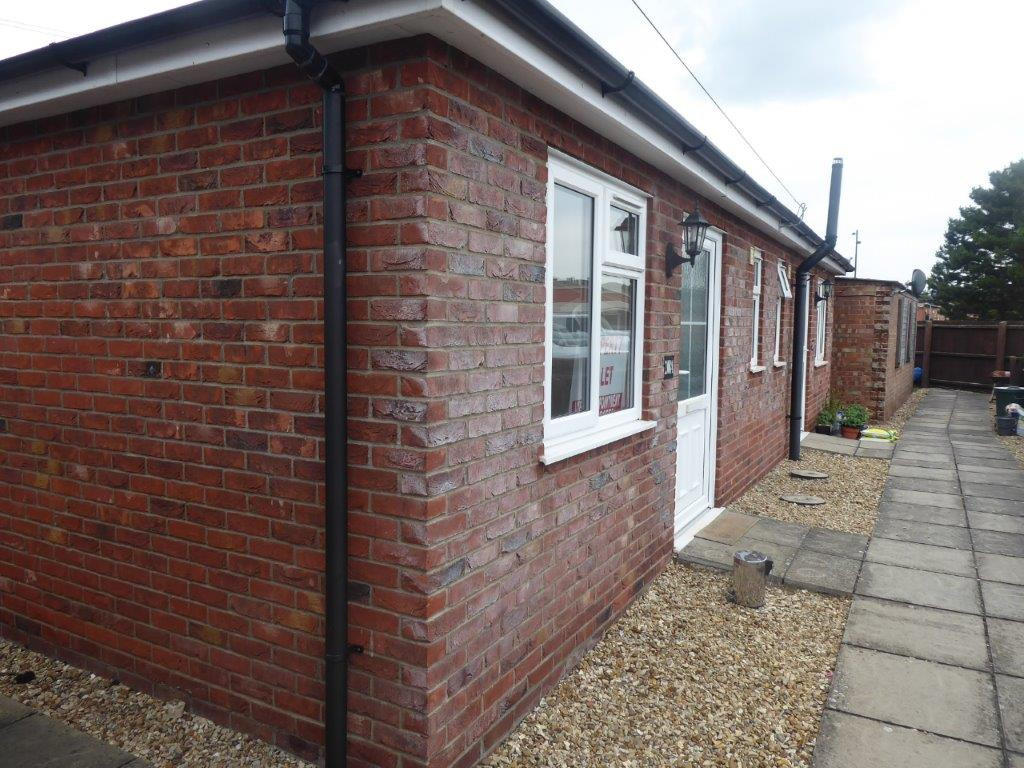 Main image of property: Spalding Road, Pinchbeck