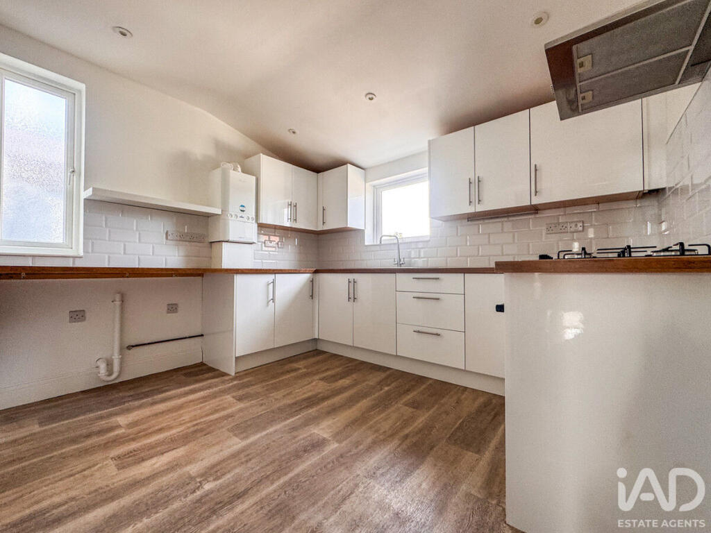 Apartment in Plymouth - View 4