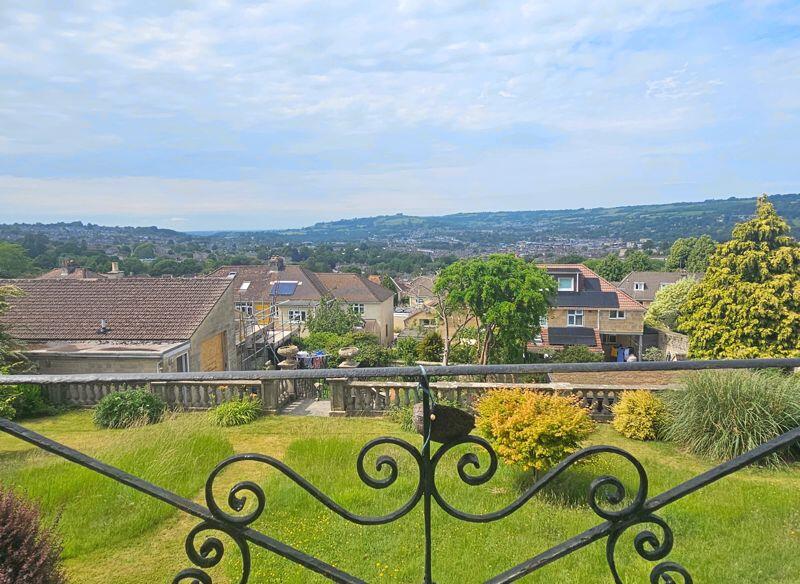 Apartment in Bath - More