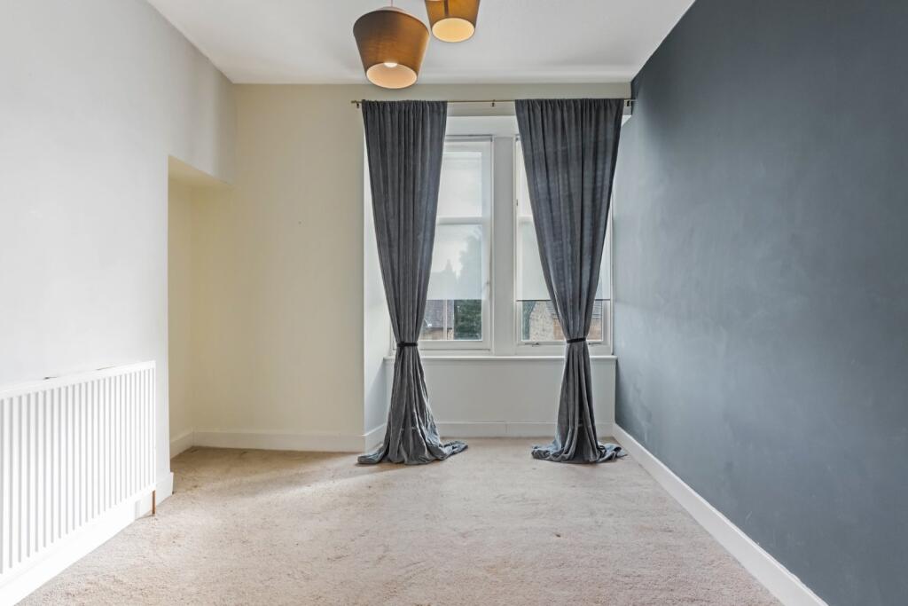 Apartment in Paisley, Renfrewshire - View 5