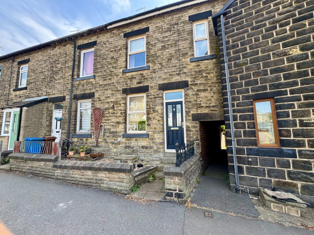 3-bed terraced on High Street, Penistone, Sheffield, S36 6BR, £190,000