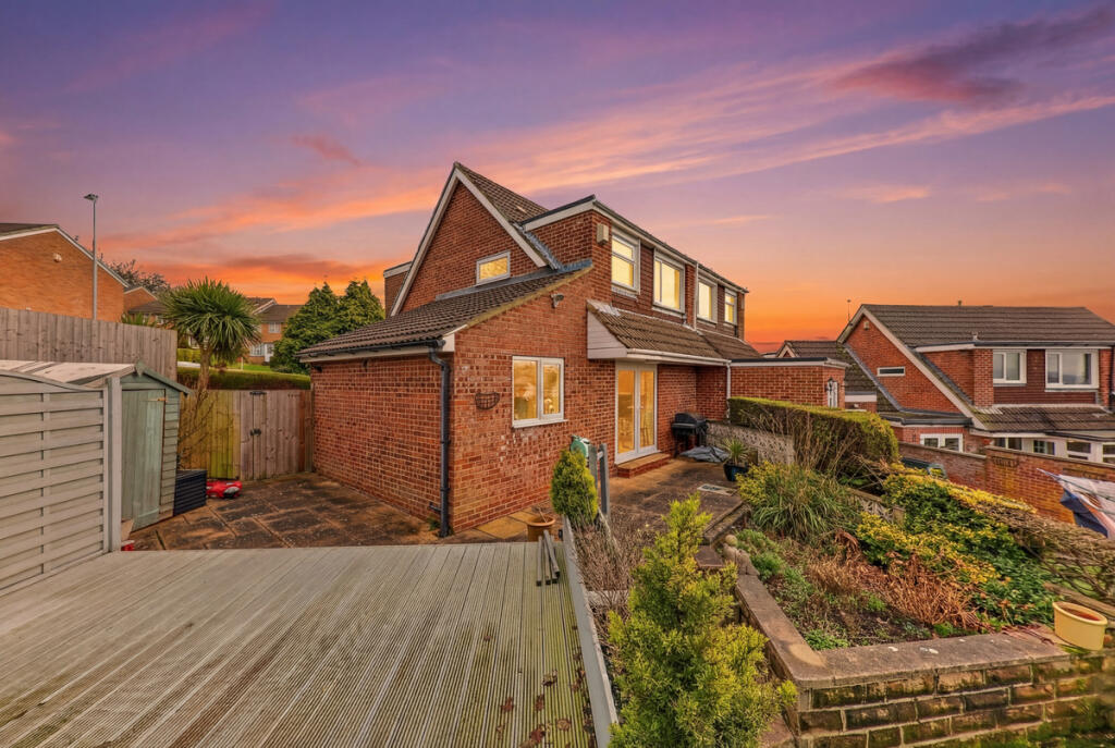 Main image of property: Aire Grove, Leeds, LS19