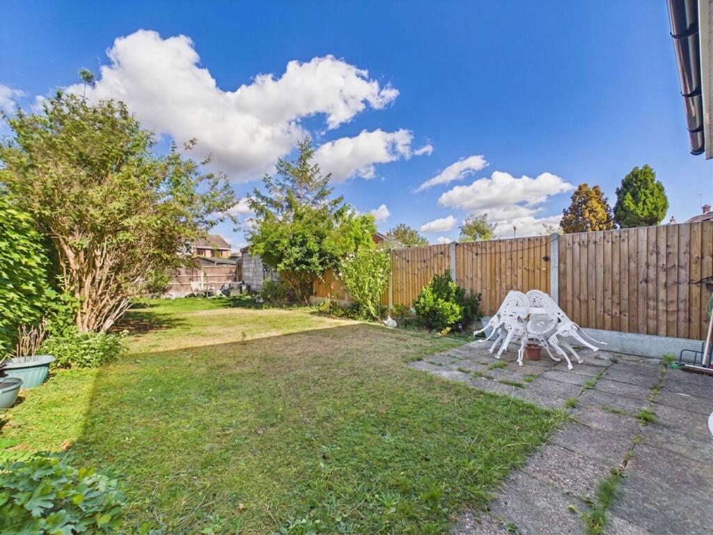 House in Thurrock, Essex - View 4