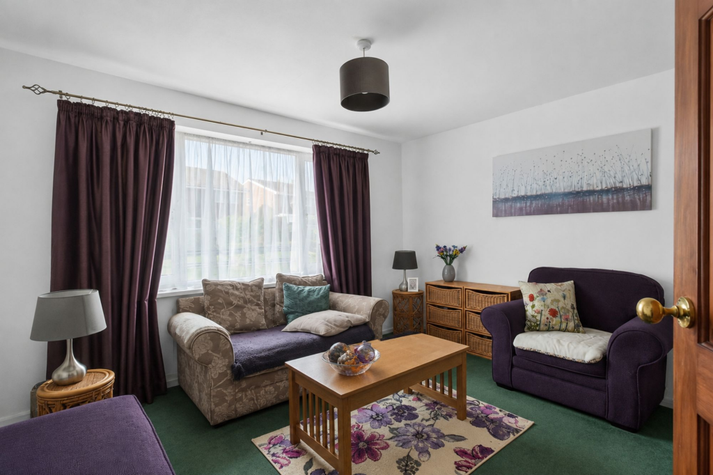 House in Malvern Hills, Broadheath - More