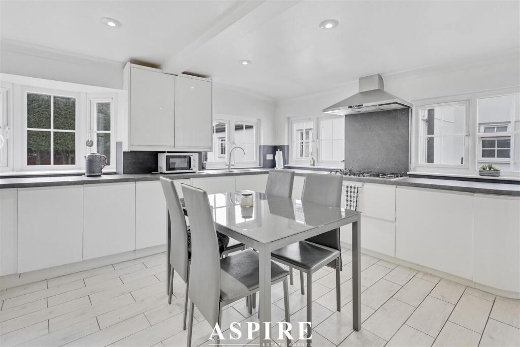 ***PLANNING PERMISSION APRROVED*** Lower Dunton Road, Horndon-On-The-Hill, Stanford-Le-Hope photo 4