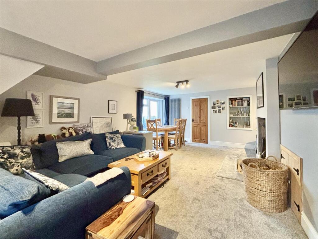 Ambler Thorn, Queensbury, Bradford – pohled 3
