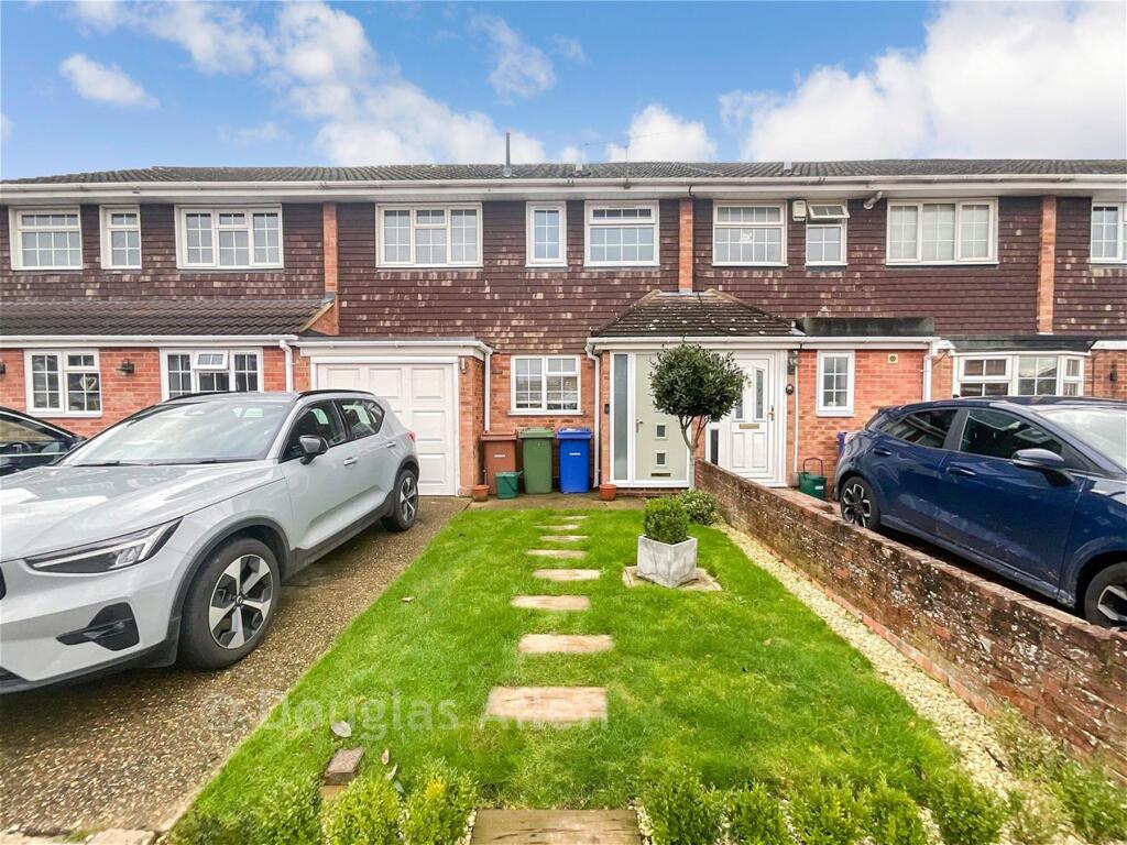 Main image of property: Warren Close, Stanford-Le-Hope, Essex