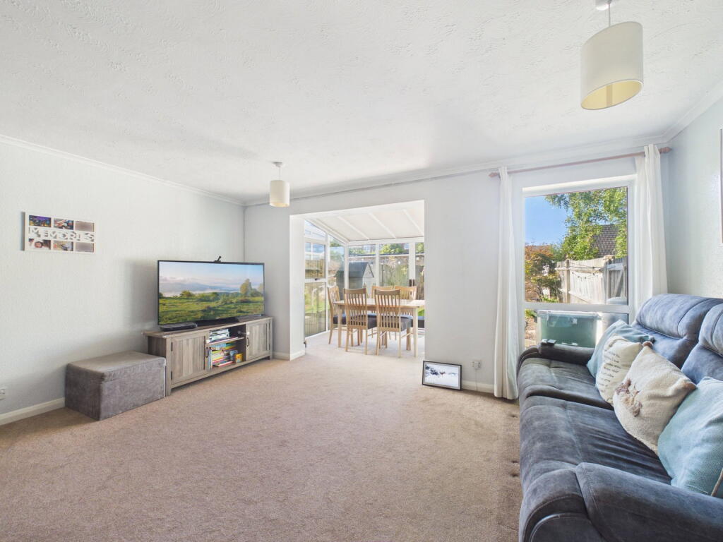 House in Redhill - View 2