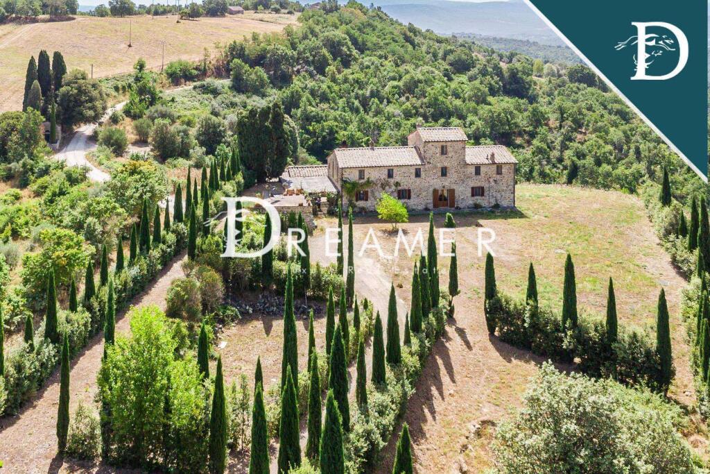 Main image of property: Tuscany, Siena, Castelnuovo Berardenga