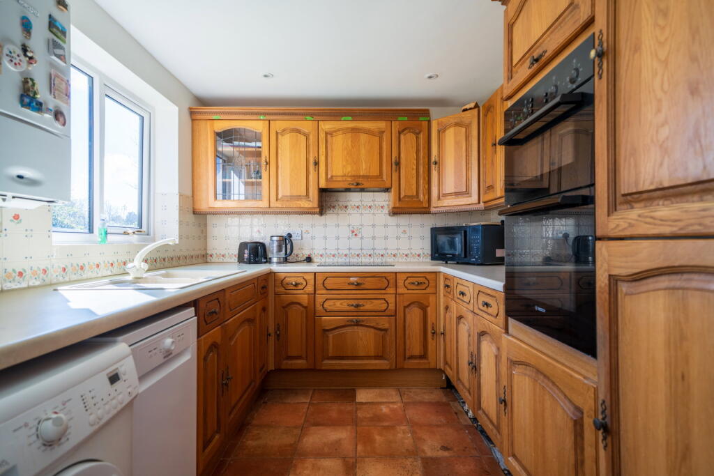 37, Pinewood Gardens, North Cove, Beccles, NR34 7PQ photo 3