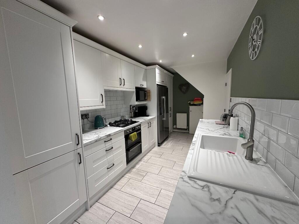 New Meadow, Ascot, Berkshire, SL5 photo 3