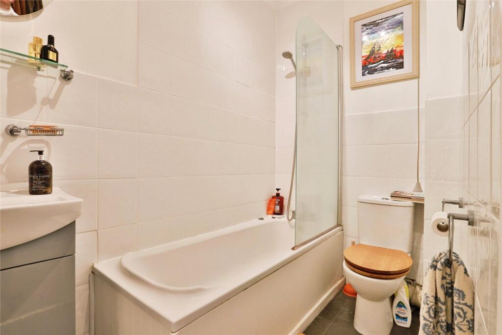 Durrant Road, Bournemouth, Dorset, BH2 photo 5