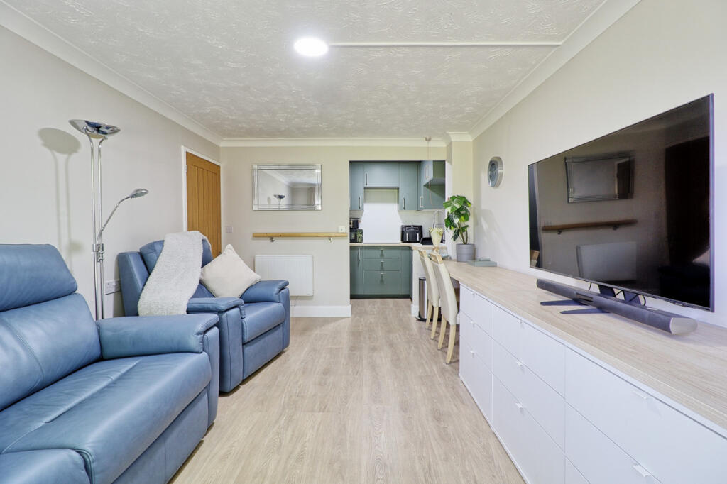 Fentiman Way, Hornchurch, RM11 photo 3