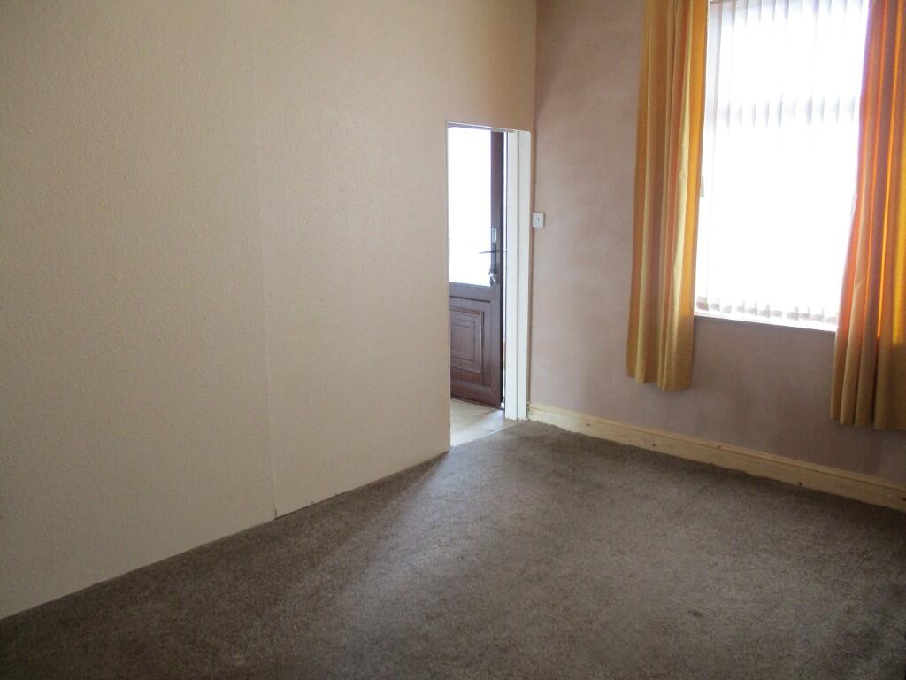8 Alexandra Place, Annan, Dumfriesshire, DG12 5DJ2 - View 4