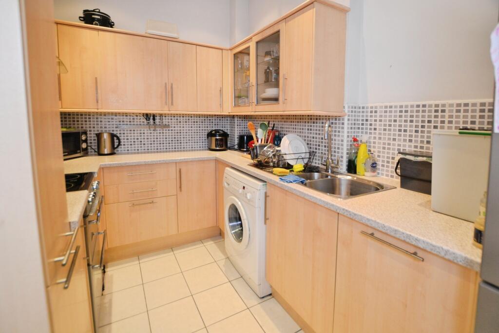 Apartment in Edinburgh, Hillside, Leith Central - View 5