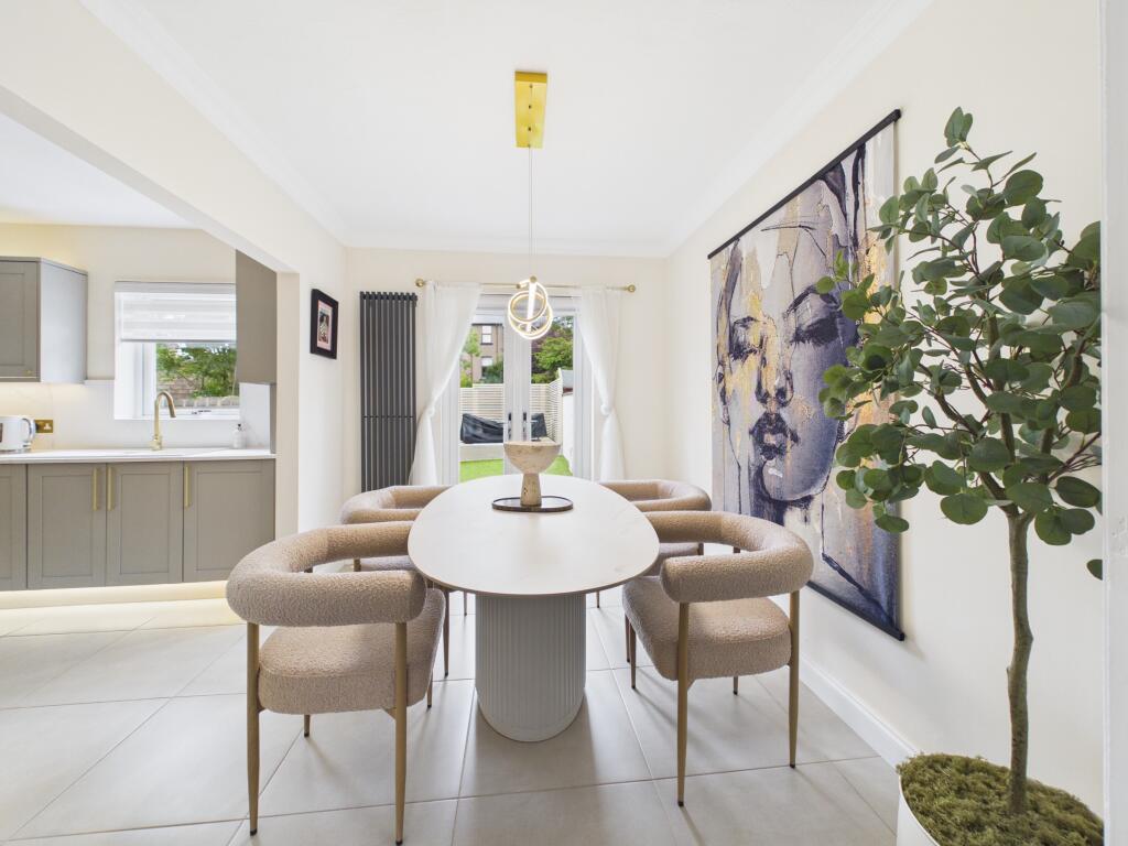 House in Motherwell, North Lanarkshire - View 4