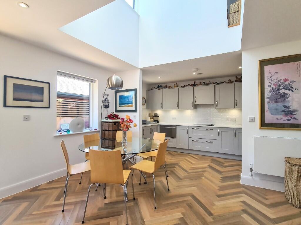 Sarum Road, Winchester, Hampshire, SO22 photo 3