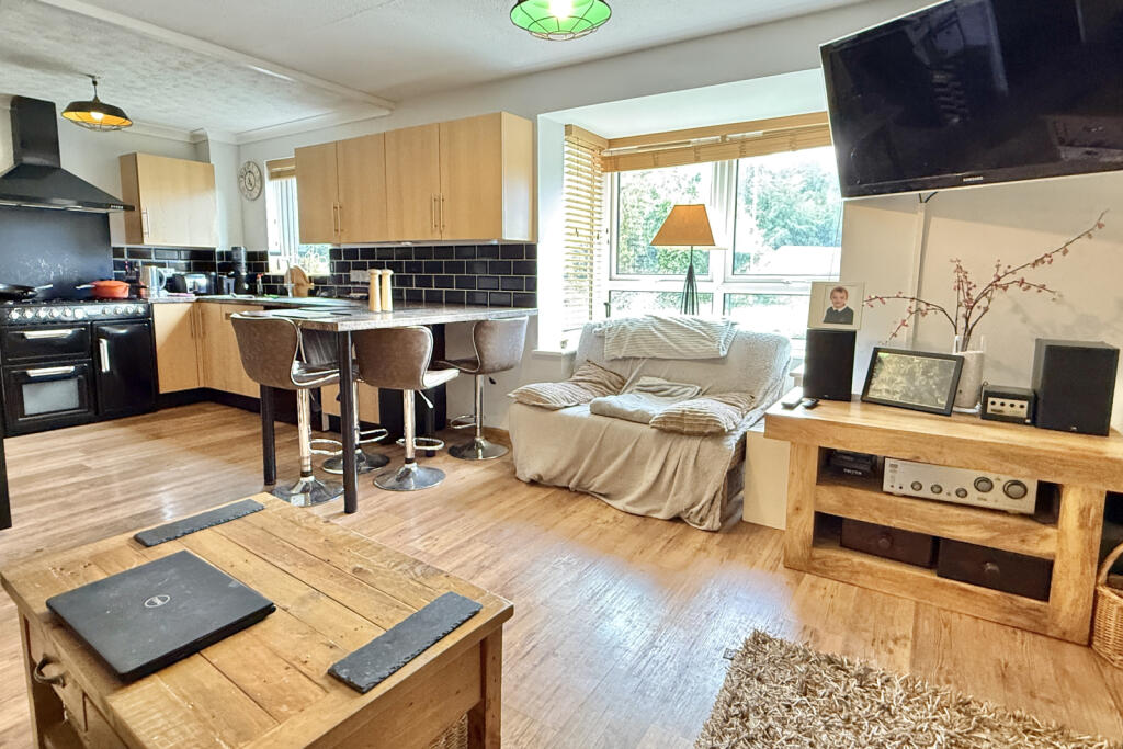 Main image of property: Ringwood Road, Alderholt, SP6 3DF