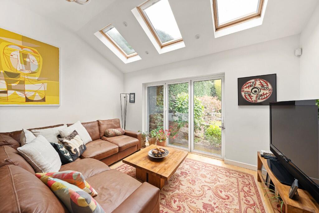 Additional image 12 of Douglas Road, Harpenden, Hertfordshire, AL5