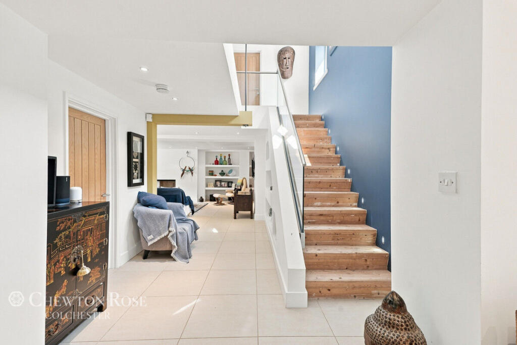 House in Colchester, West Mersea - More