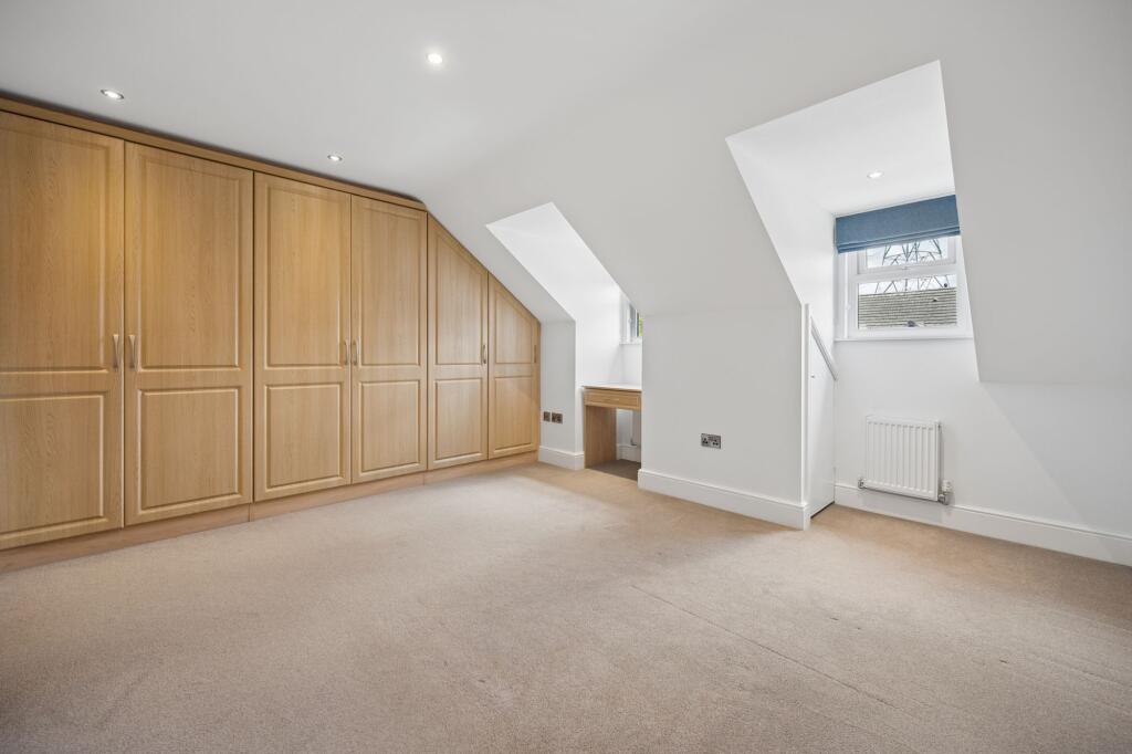 House in Salford, Greater Manchester - View 4