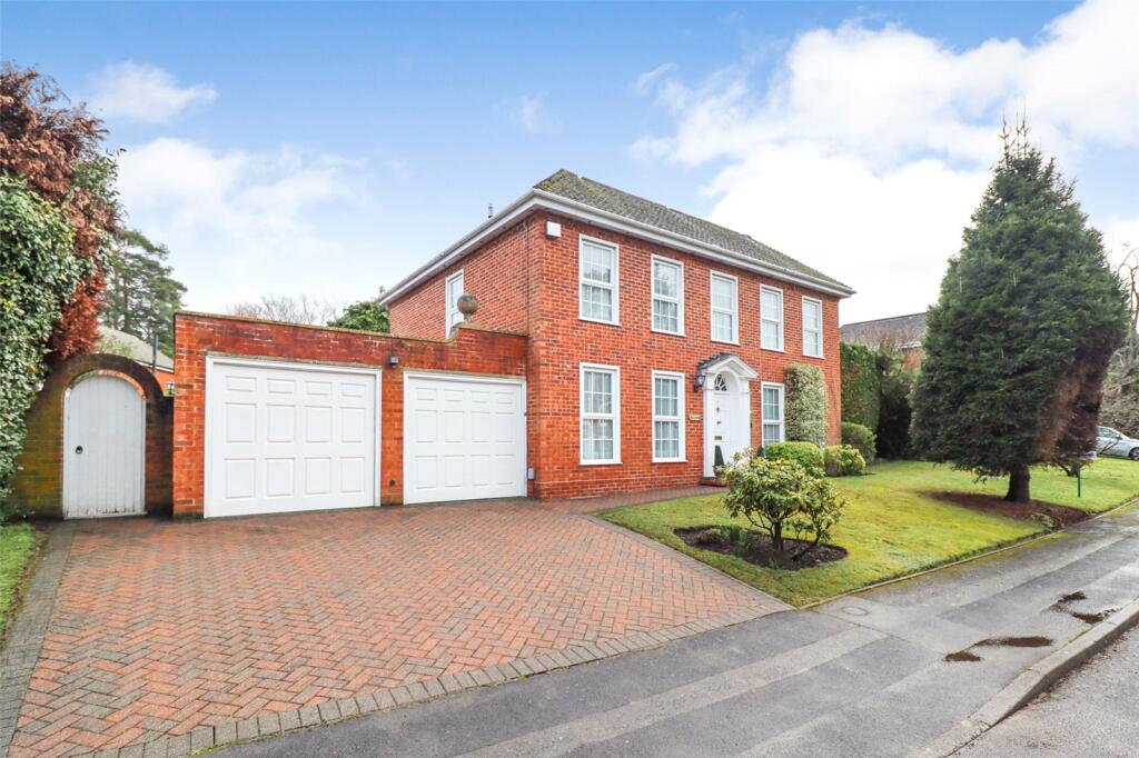Main image of property: Dinorben Beeches, Fleet, Hampshire, GU52