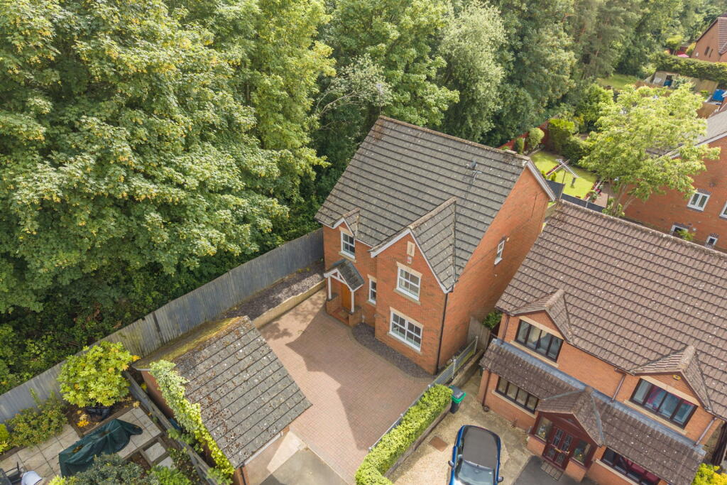Main image of property: Wychbold Close, Callow Hill, Redditch, B97 5YG