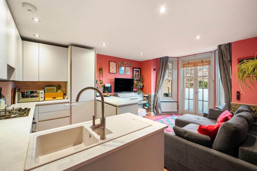 Main image of property: Jasper Road, London, SE19