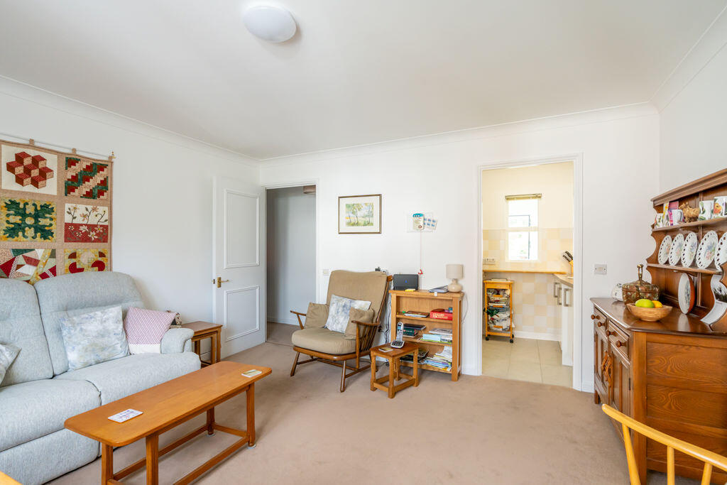 Apartment in Chichester - View 4