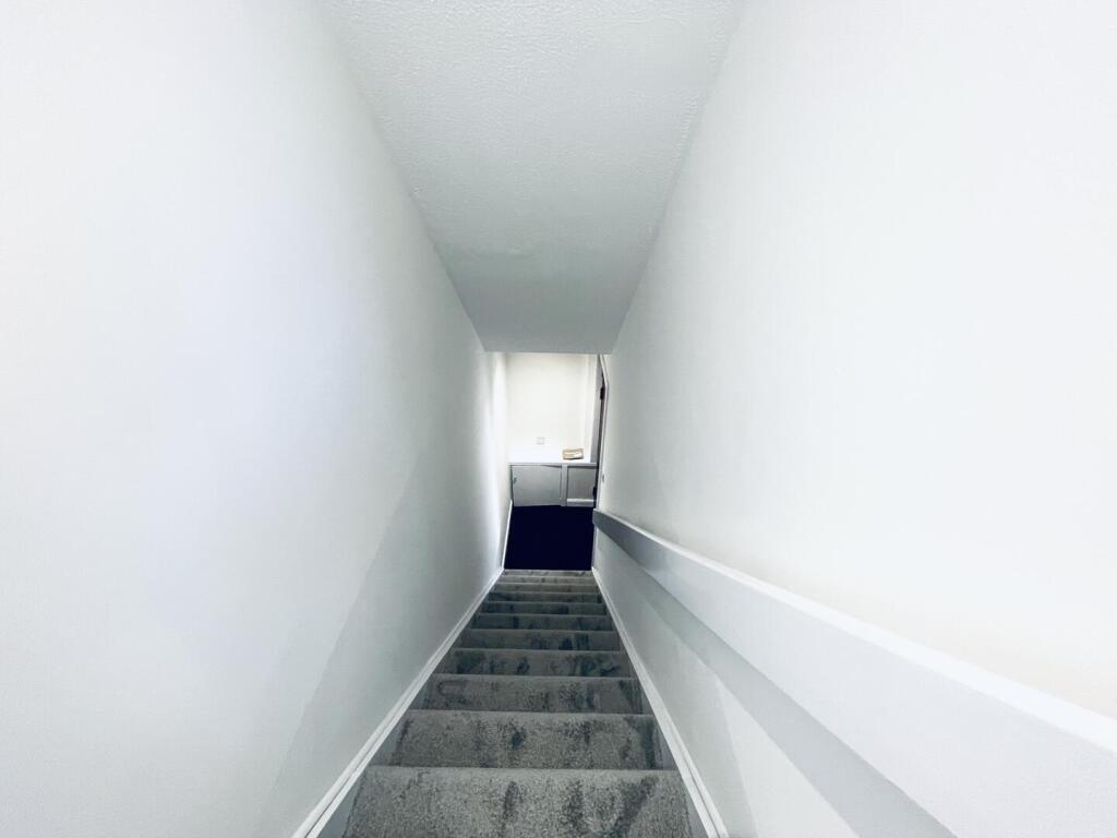Apartment in Falkirk - More