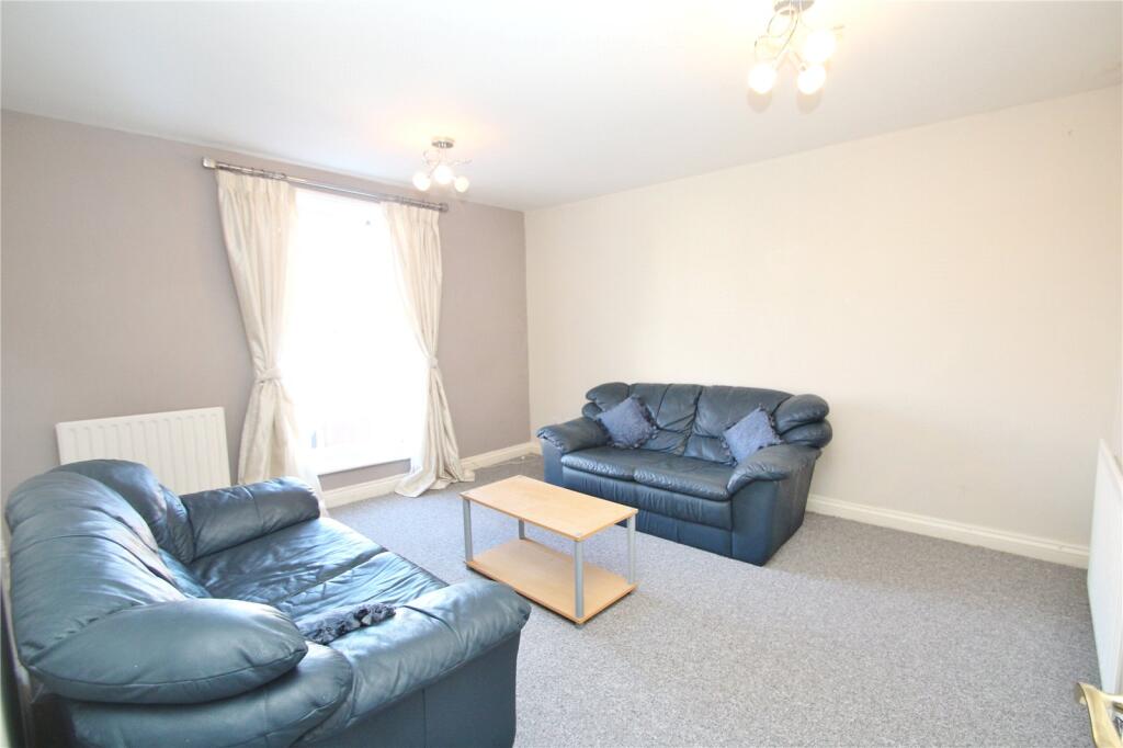 Apartment in Milton Keynes - View 3