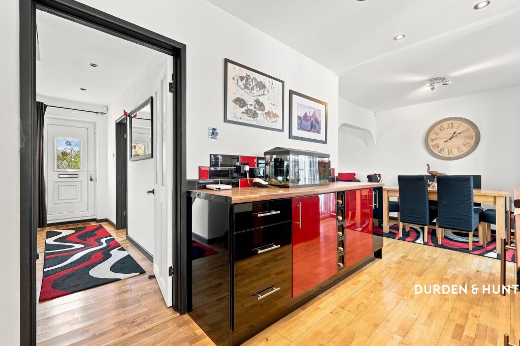 House in Epping Forest, Ongar - View 5