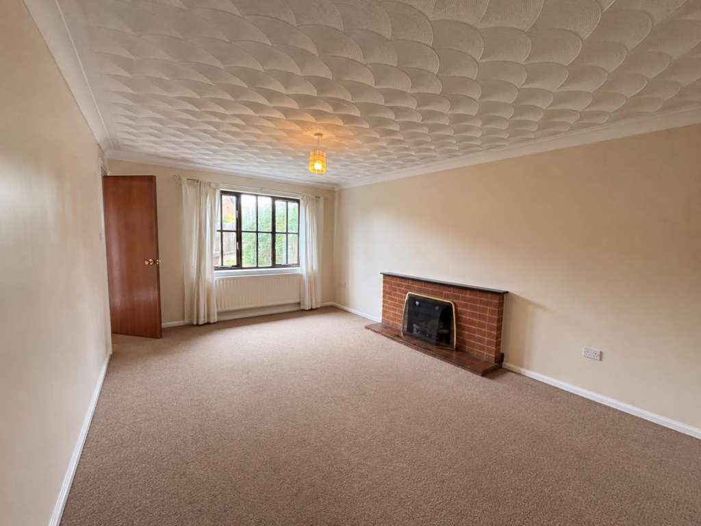 De Havilland Court, Mildenhall photo 3