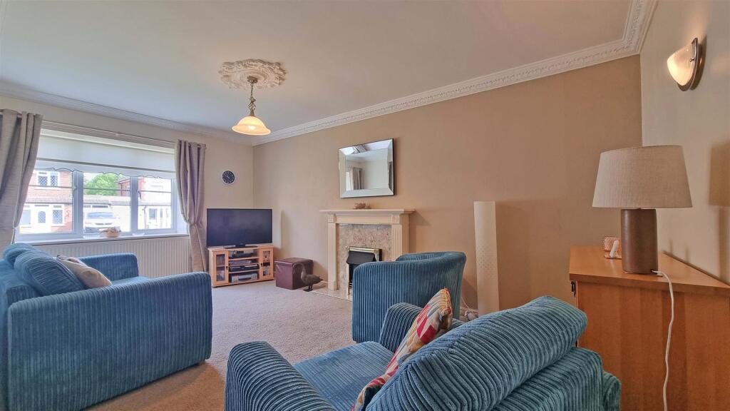 Silver Street, Wythall photo 2