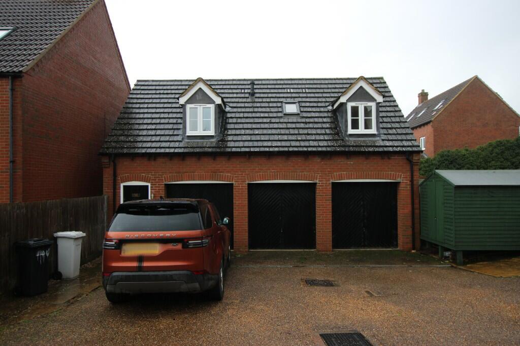 Main image of property: Ironwood Avenue, NN14