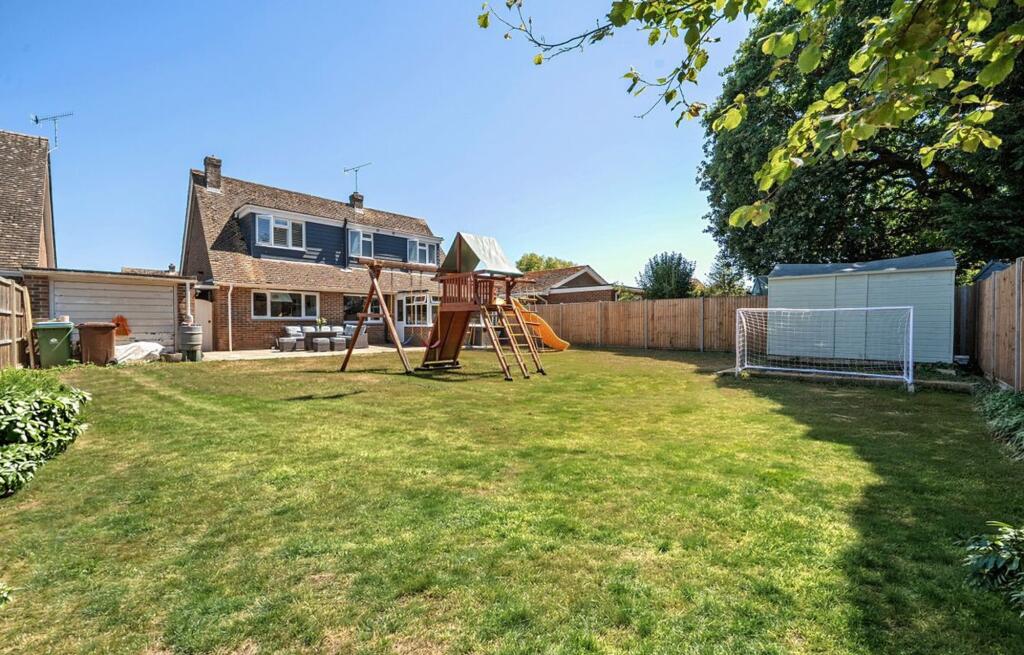 House in Portsmouth - View 4