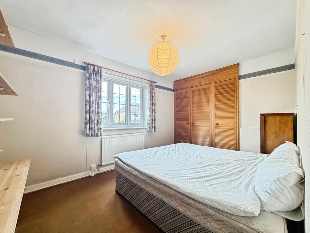 House in Guildford, Westborough - View 5
