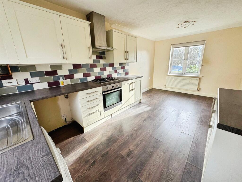 Carvel Court, St. Leonards-on-Sea, East Sussex, TN38 photo 3