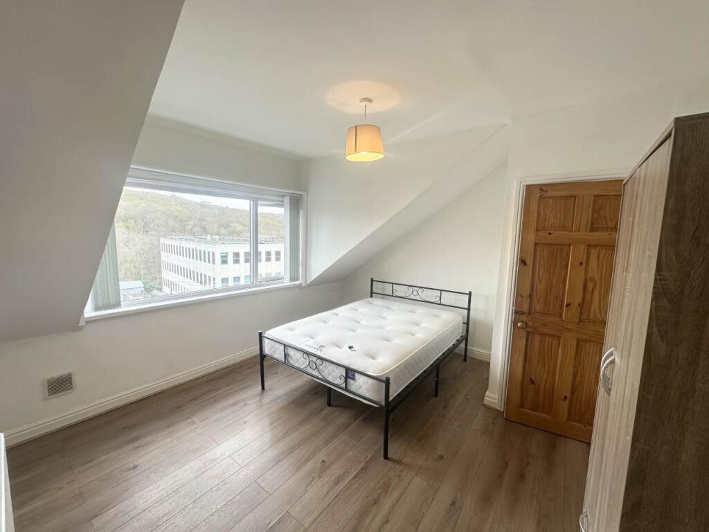 Main image of property: Low Lane (Room 4), Horsforth, Leeds