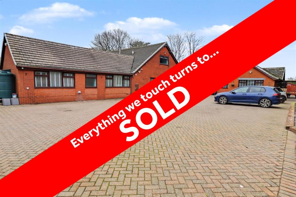Main image of property: 5 Fieldway, Blythe Bridge, Stoke-on-Trent