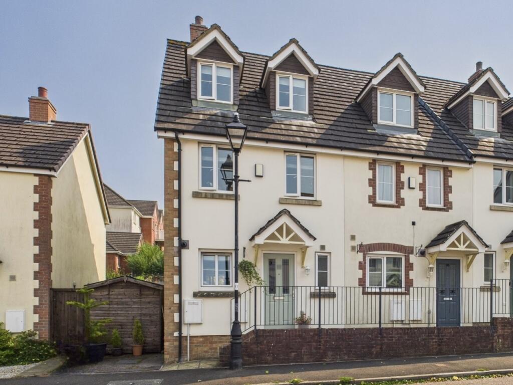 3-bed terraced on Raleigh Mead, South Molton, Devon, EX36, £240,000