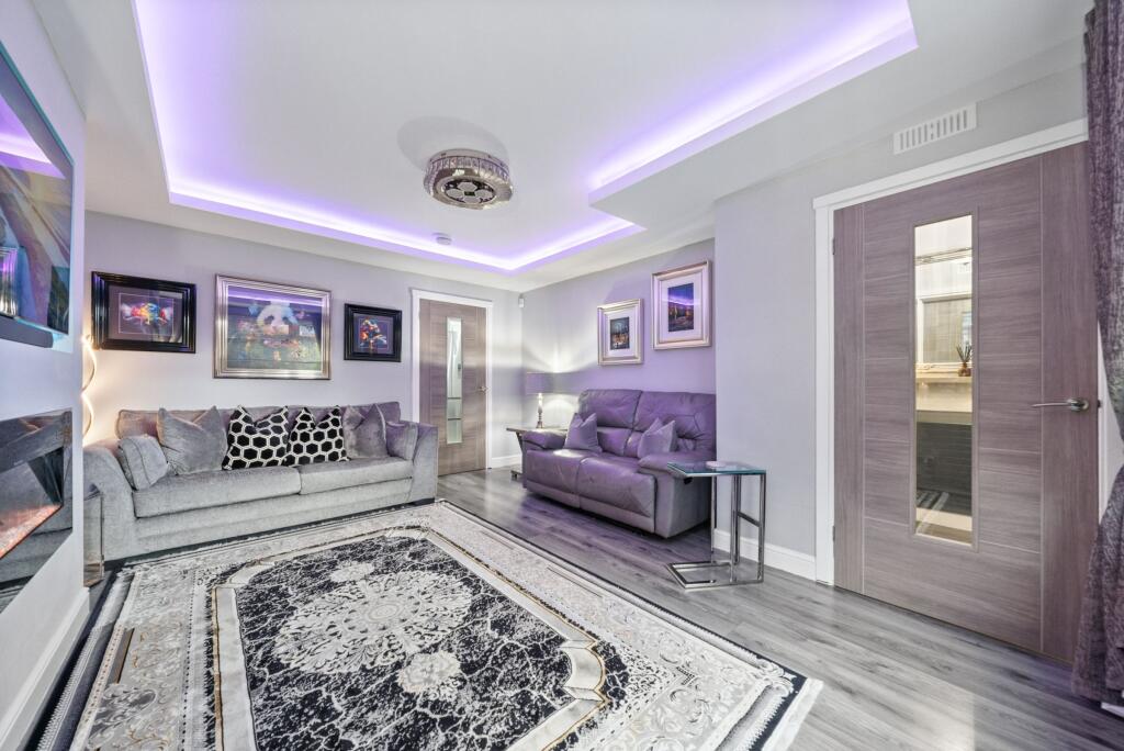 House in Glasgow, Barrachnie, Garrowhill - View 5