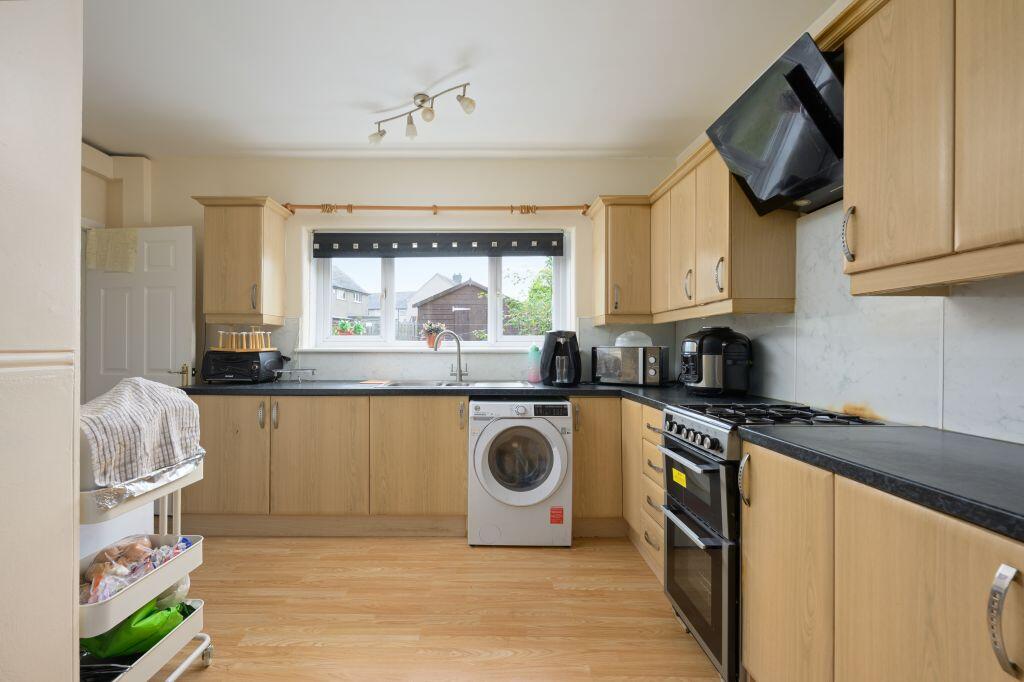 House in Dunfermline, St Leonards, Hospital Hill - More