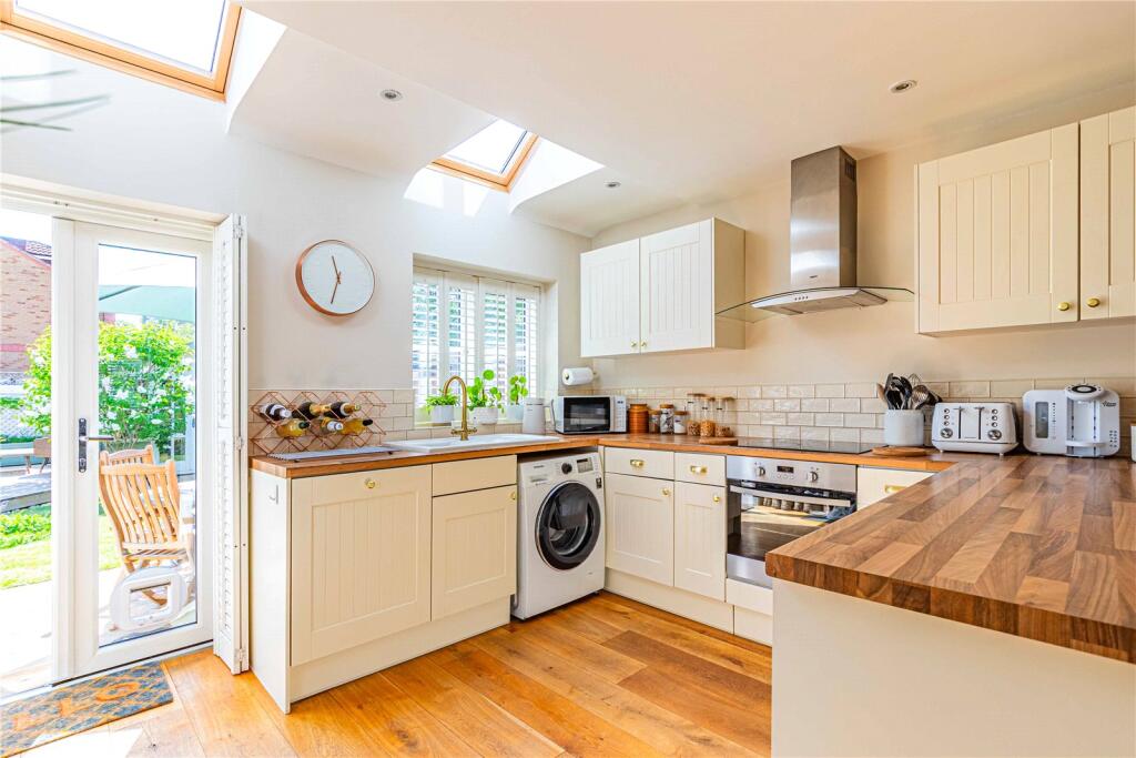 House in Dacorum, Berkhamsted - View 5